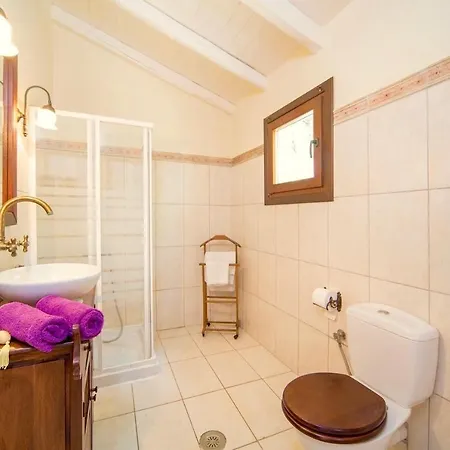 Luxury Villa Adonis With Private Heated Pool Agnítsini